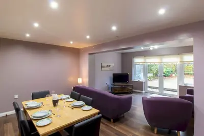 Image de Cozy Coastal 3-Bedroom Home in North Shields - Ptk