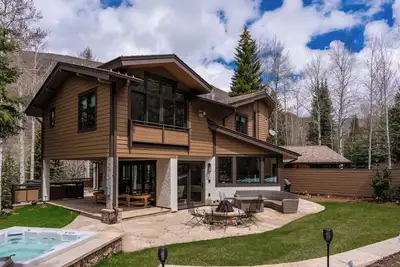 Image de A Luxury Mountain Retreat in the Heart of Vail - 2024 built, 6 bed/bath, hot tub