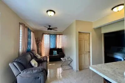 Image de Hibiscus – New Spacious Apt - Sea View - Perfect Location