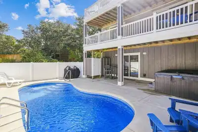 Soundside, Beach Private Heated Pool, HotTub, GameRM