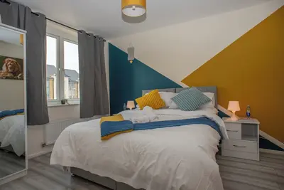 Image de Cosy entire home|Free Parking|Contractors|Near Station/ A2/ M25\n