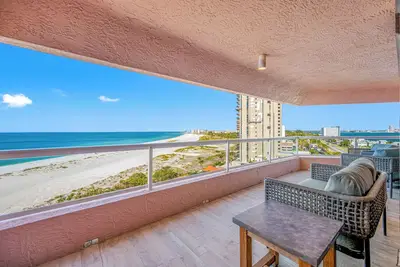Image de Cbc 2-9a -Beachfront Views, Unmatched Comfort!