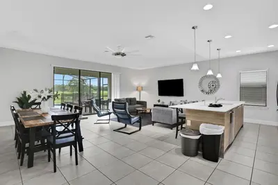 Image de 163kb - Balmoral Resort, a spacious 4-bedroom retreat perfect for families