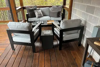 Image de Cozy 2-bedroom cabin with WiFi, Ac in delightful Cherry Log