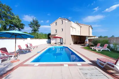 Image de Villa Spacious (V0271-K1) - Zminj