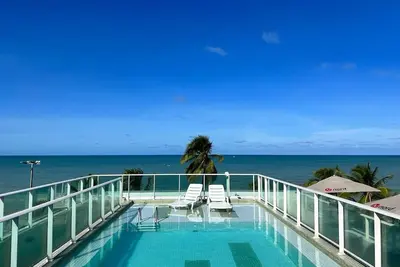 Image de Triple suite with side sea view