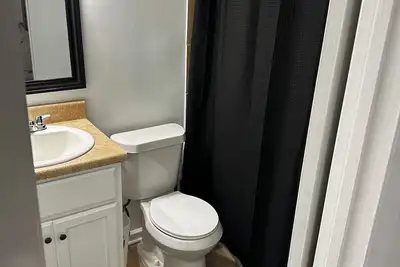 Image de 3-bedroom house in nice Atlanta with WiFi, Ac