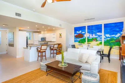 Image de Beautiful Canal Front 2 Bdr Apt Near 7 Mile Beach