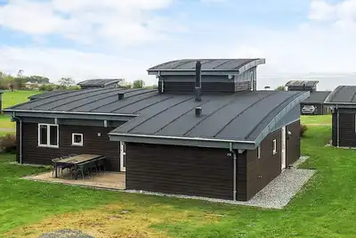 Image de Maison de vacances bien entretenue Ă Faborg