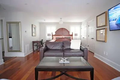 Image de Carriage House B at the Hamilton House