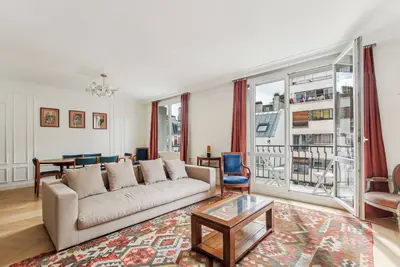 Image de Superbe appartement lumineux refait à neuf, idéalement situé!