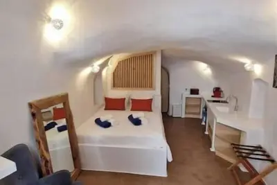Image de santorini -treasures daisy cave traditional