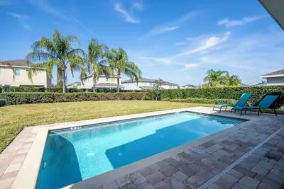 Image de 510 Bs - 5bd Elegant Escape: Private Haven