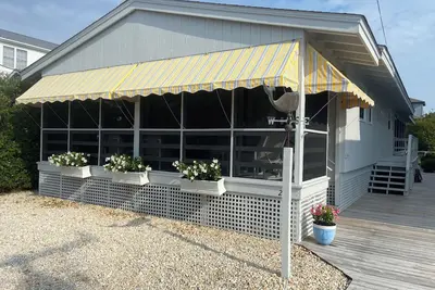 Image de Town of Bethany Beach- one block from beach