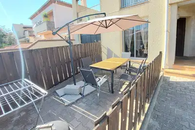 Image de 40m2 rdc 6pers terrasse privé 150m mer parking wifi ok animaux cheque vacance