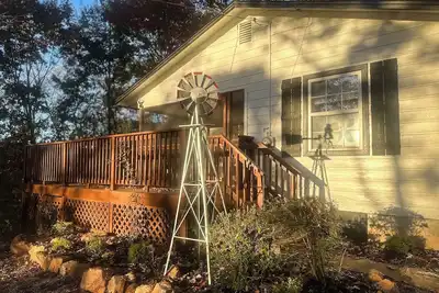 Image de Charming 2-bedroom cottage in Franklin, Nc in the Great Smoky Mountains