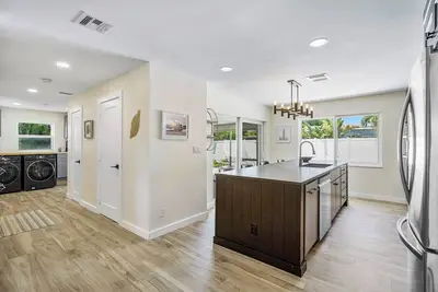 Image de Stunning Modern Fl Coastal Getaway, 3 Br in Delray Beach, As Seen on Dwell