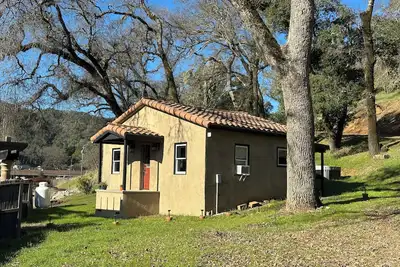 Image de The Crows Nest at Dancing Crow Winery