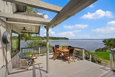 Image de Murden Cove Waterfront Retreat: 3br Oasis & Kayaks