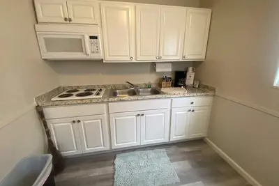 Image de Cozy studio in wonderful Cleveland with fishing and nature!