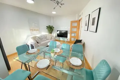 Image de Chic Riverside Apartment -Terrace & Iconic Views