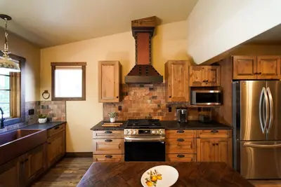Image de 4 room Hotel Suite in Wonderful West Glacier with WiFi, Ac