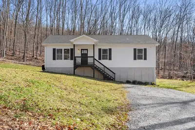 Image de Stay Awhile @ Lake Shannondale 3br, 2 Bath with Firepit & Game Room