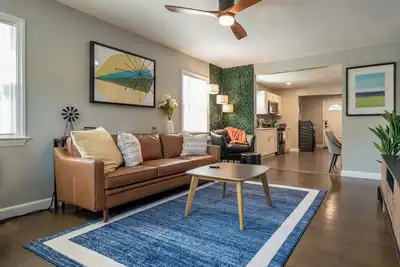 Image de Hawthorne 2Bed, Laundry In-Unit, Pets Ok, Parking, Fios, Separate Entrance, Safe