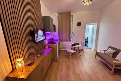 Image de 🌟 New : 🏡 Appart-Lido : ✨ Appartement cosy à Reims 🍾