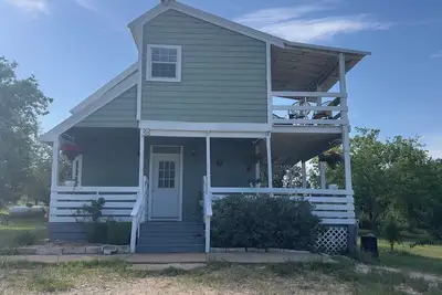Image de Sage House in the Hill Country