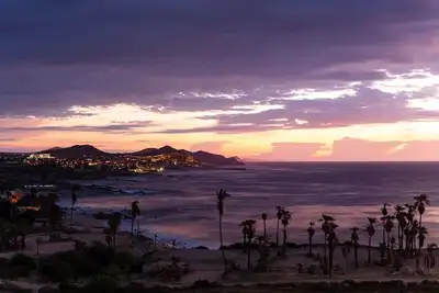 Image de 2-bedroom Ocean Front in the golden zone in beautiful Cabo San Lucas
