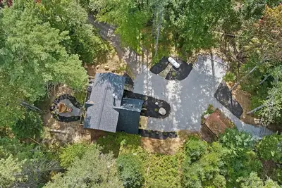 Image de Modern Adirondack A-Frame Retreat