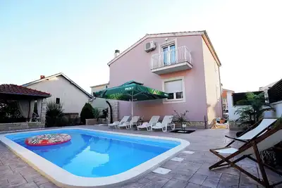 Image de Maison TaGo (115161-K1) - Kastel Luksic