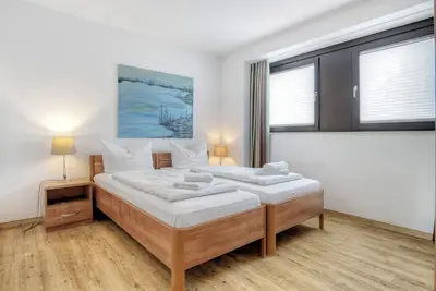 Image de Appartement \"Göckes Haus Und Garten Lavendelbeet\" avec terrasse privée, jardin partagé et Wi-Fi