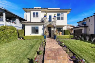 Image de Sunset Serenity by AvantStay | Rooftop w/ Hot Tub & Fire Pit, 3 Blocks to Beach!