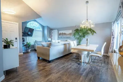 Image de Modern home w/Hot Tub! In small town Sherwood with Ac, WiFi, & near wine country