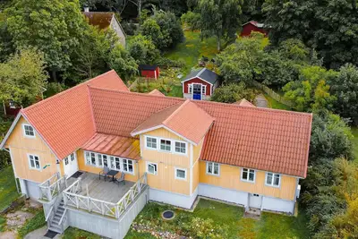 Image de Large vacation home near the Baltic Sea for up to 18 people in southern Sweden