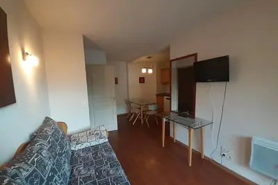 Image de Appartement 3 pièces proche télécabine, 2 chambres, skis aux pieds, parking offert