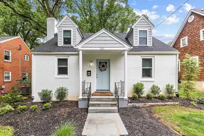 Image de New! All Star Annapolis Retreat - Walk to Stadium