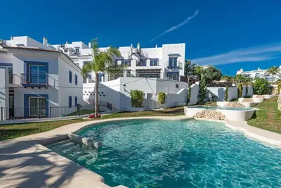 Image de Luxury Residence With Sea and Golf view