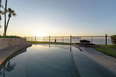Image de Villas La Estancia  Newly renovated lock off Condo