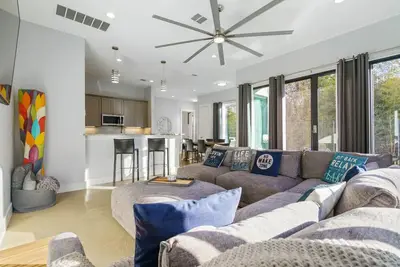 Image de Austin Oasis Escape | Walk to Lake | Boat Launch