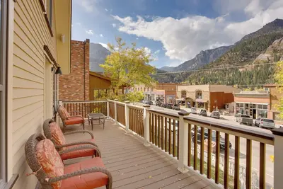Image de On Main Street: Ouray Getaway w/ Mountain Views!