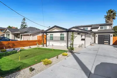 Image de Charming 4-bedroom house with mini putt and WiFi in fabulous San Jose