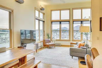 Image de Custom Harborside Loft In the Heart of Ketchikan