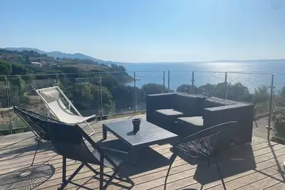 Image de Maison vue mer avec piscine