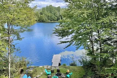 Image de Lakefront Log Home in White Mountains! Dog-Friendly!