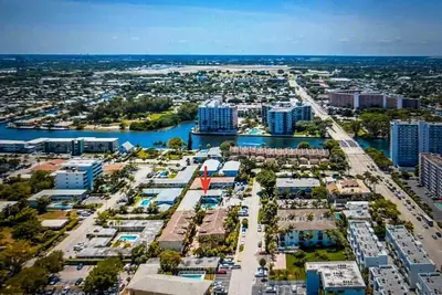 Image de A Cozy 1 Bedroom Condo #202, with Wi-Fi & Ac @ MidMari, Pompano Beach, Florida.