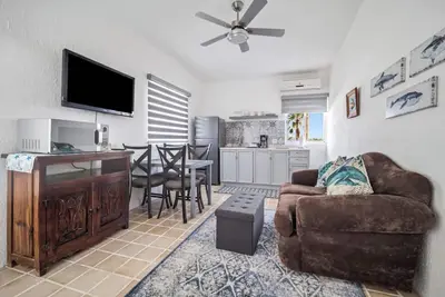 Image de Cozy 2-bedroom apartment with Ac, WiFi in charming Cabo San Lucas