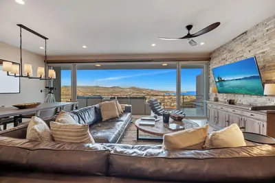 Image de Luxury Cabo Condo in Pedregal, 2 bedroom, 2 bath, City & Ocean Views